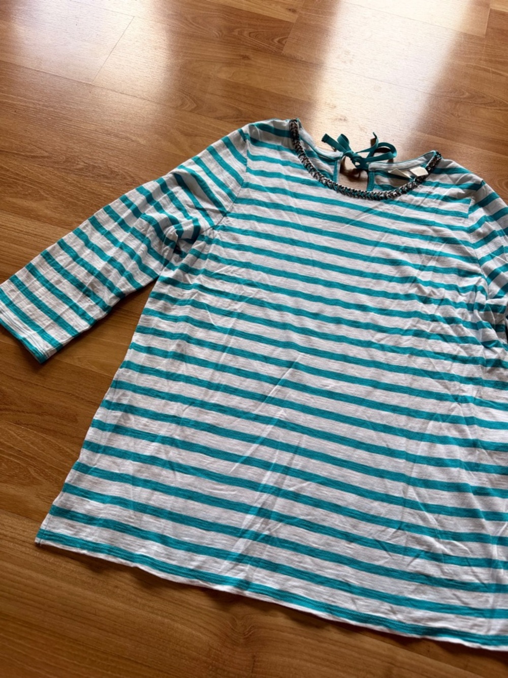 Chico’s teal and white 3/4 sleeves lightweight top great details size 3(XL)